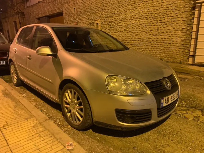 Louer une voiture à Shkodër