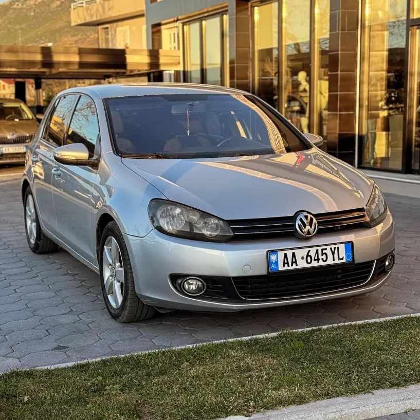 Rent a car in Tirana