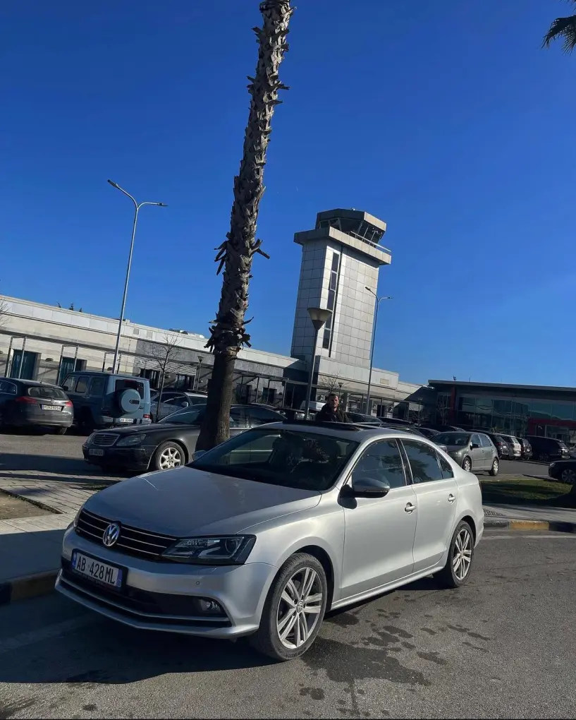 Wynajmij samochód w Tirana