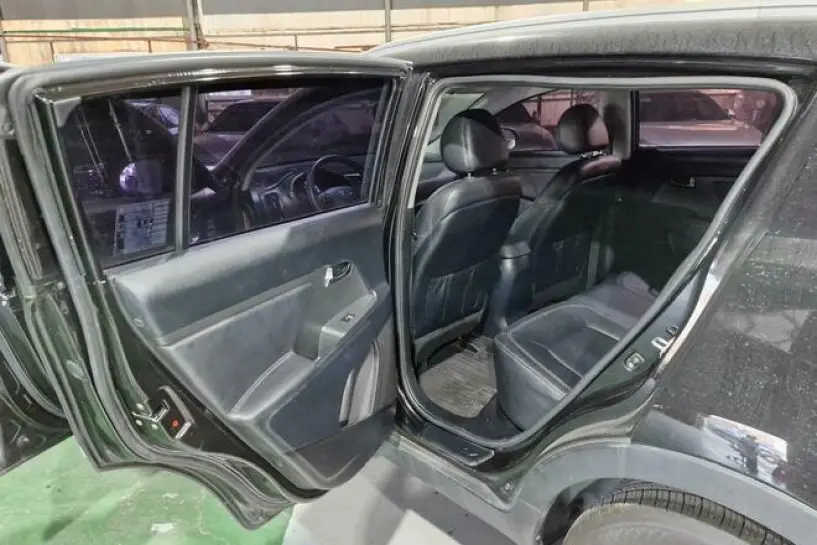 Alquila un coche en Tirana