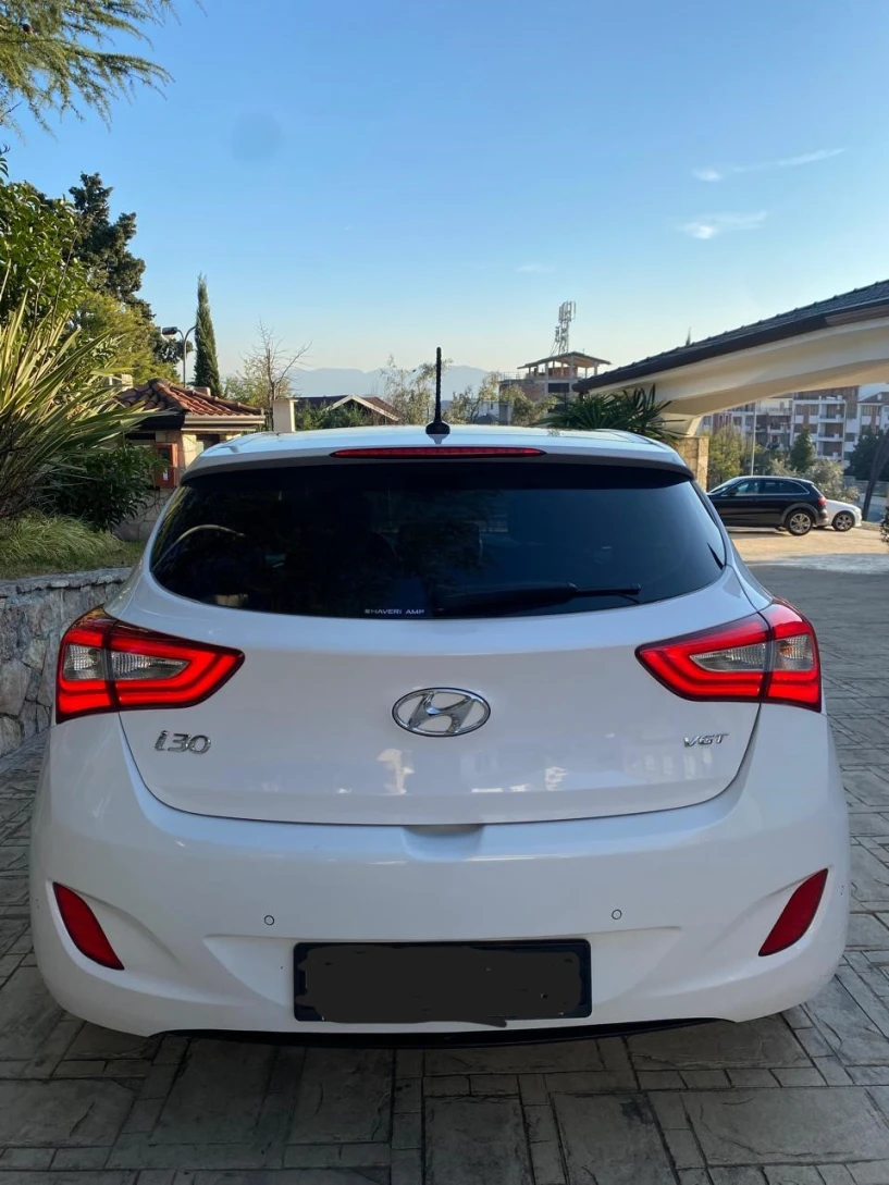 Rent a car in Tirana