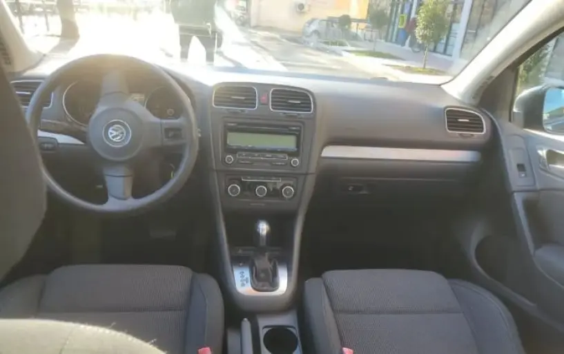 Alquila un coche en Tirana Alquila un coche en Tirana