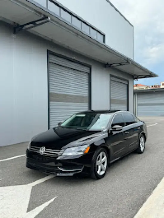 Rent a 2015 Volkswagen Passat (alle) (All) in Shkodër