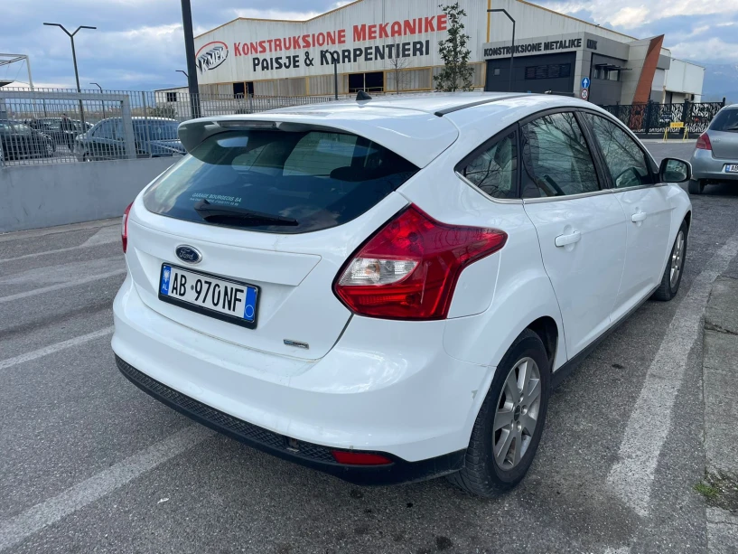 Rent a car in Tirana