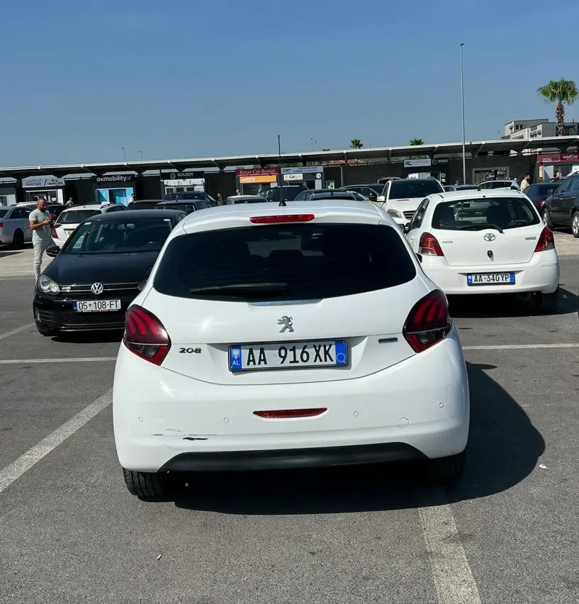 Louer une voiture à Tirana