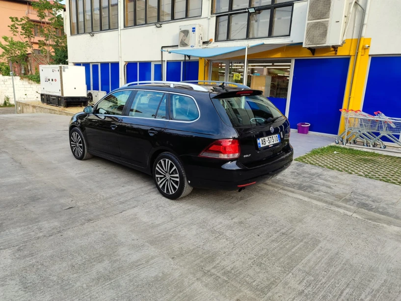 Rent a car in Tirana