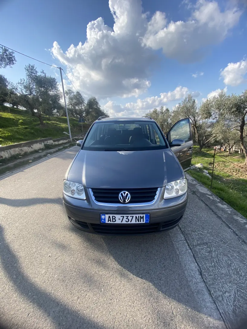Louer une voiture à Tirana