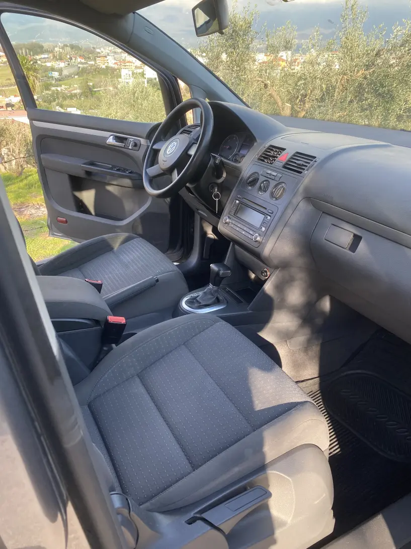 Louer une voiture à Tirana