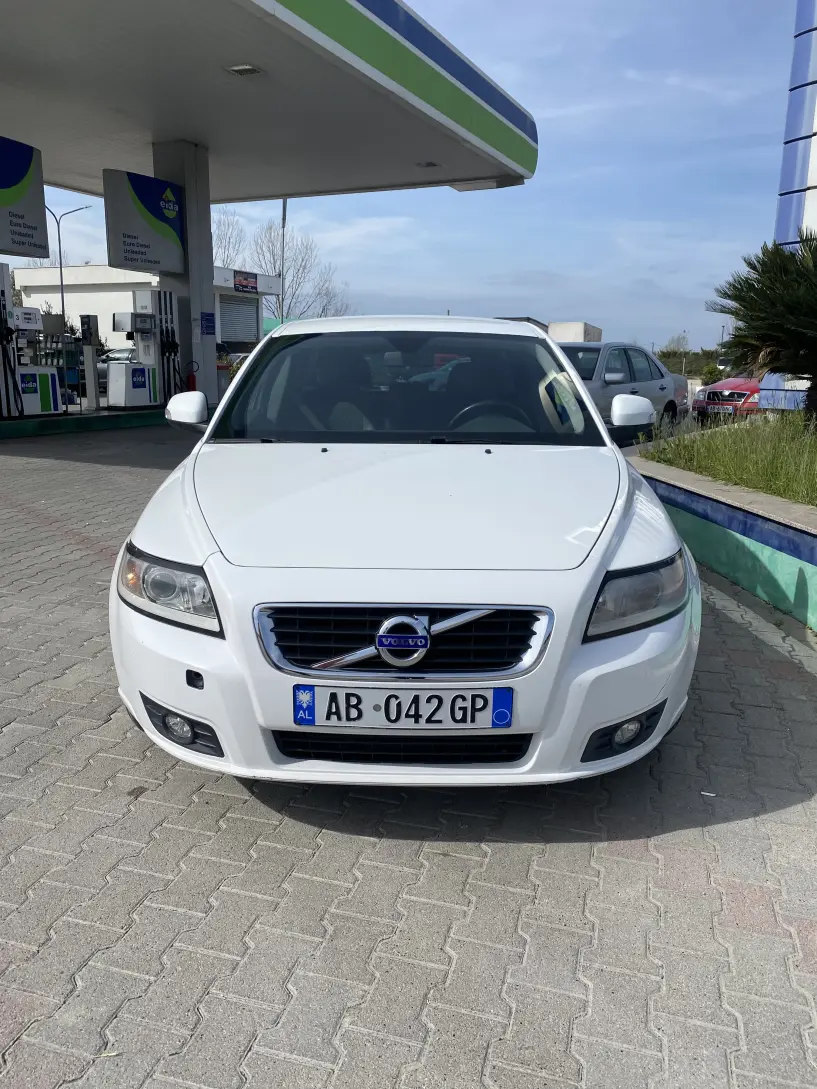Rent a car in Tirana