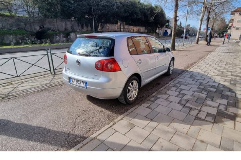 Rent a car in Tirana