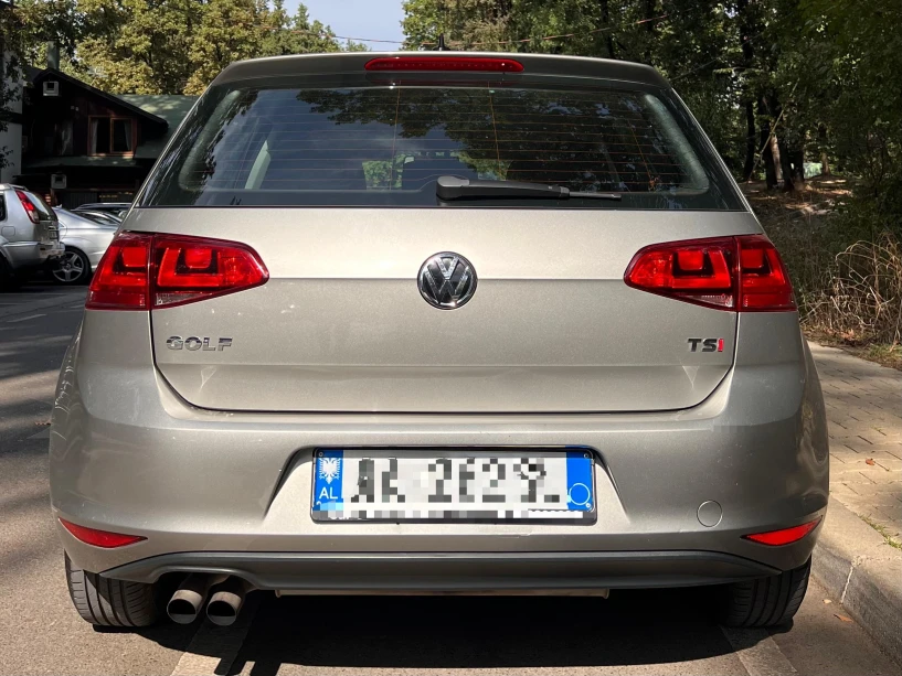 Rent a car in Tirana