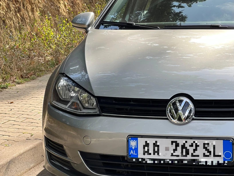 Rent a car in Tirana