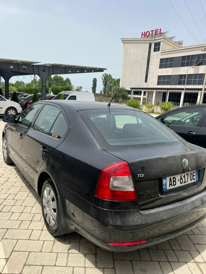 Alquila un coche en Tirana Alquila un coche en Tirana