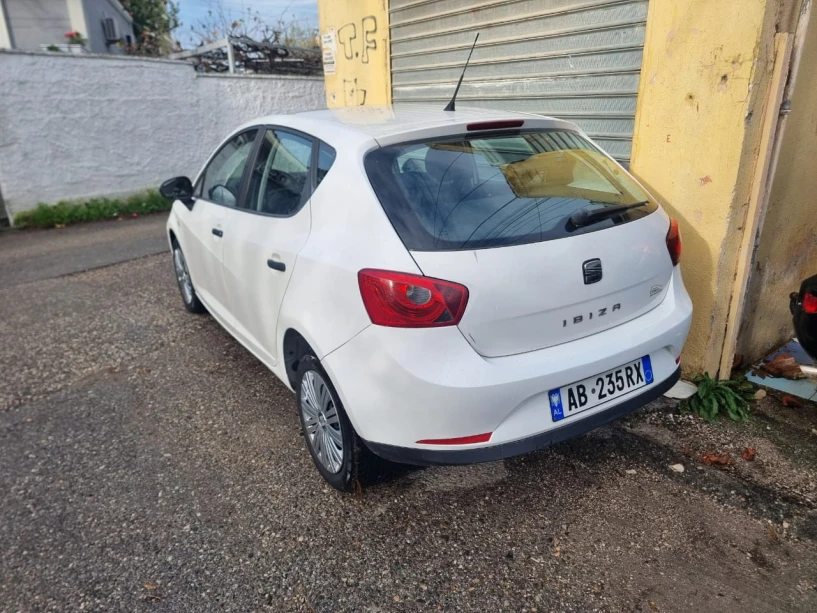 Rent a car in Tirana