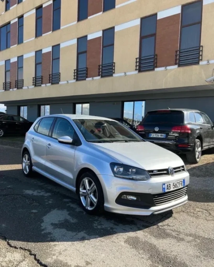 Rent a car in Tirana