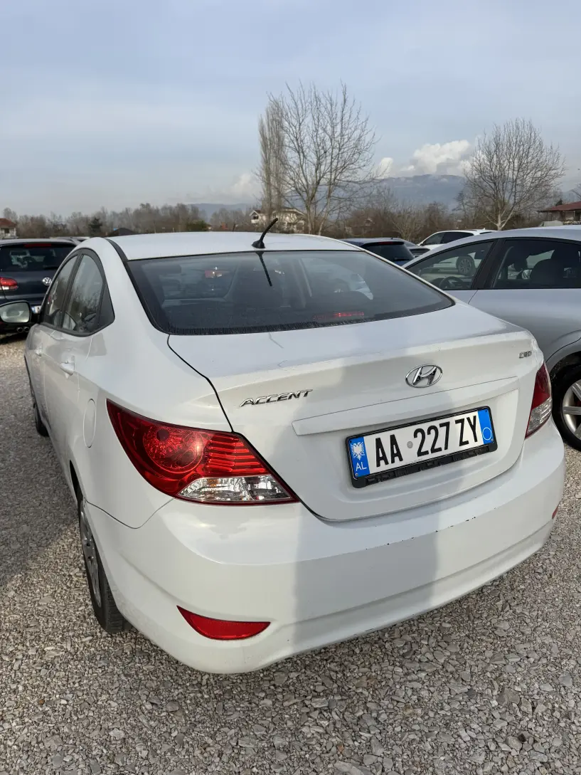 Auto mieten in Tirana