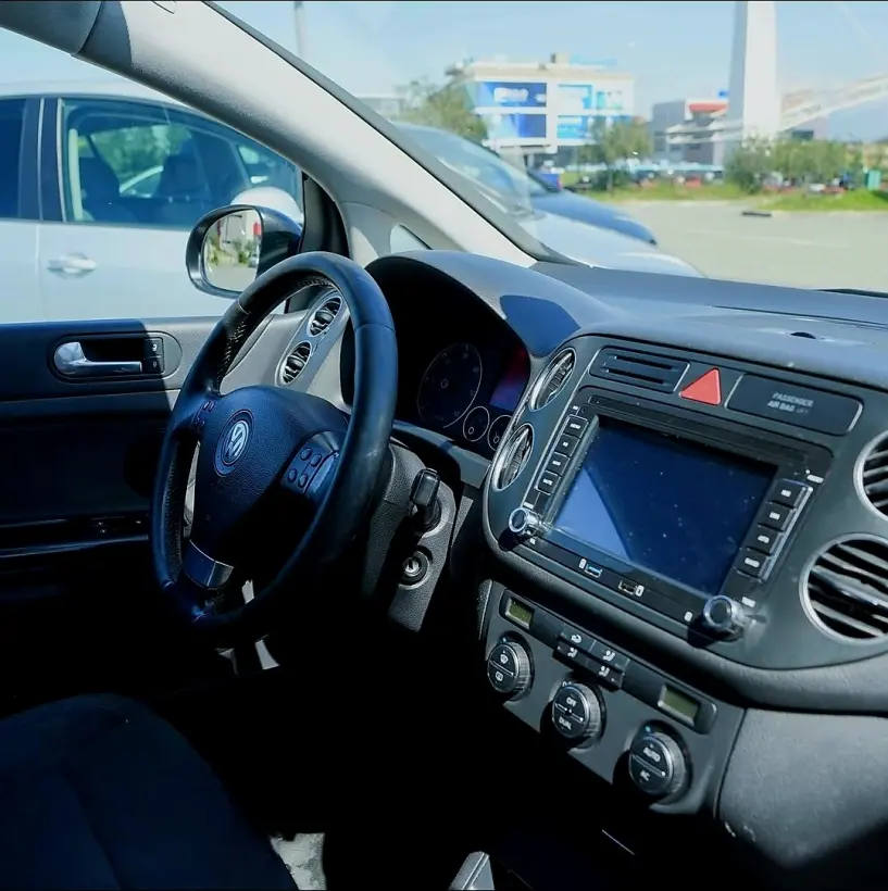 Rent a car in Tirana