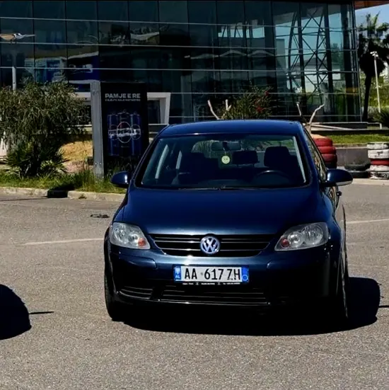 Rent a 2009 Volkswagen Golf Plus in Tirana