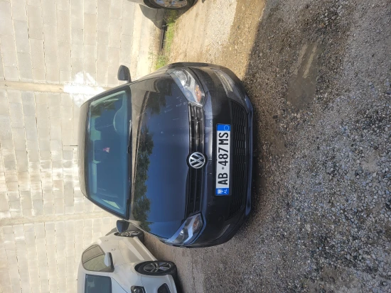 Rent a 2009 Volkswagen Polo in Durrës