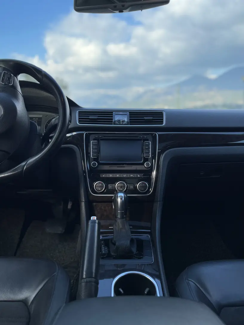 Wynajmij samochód w Tirana