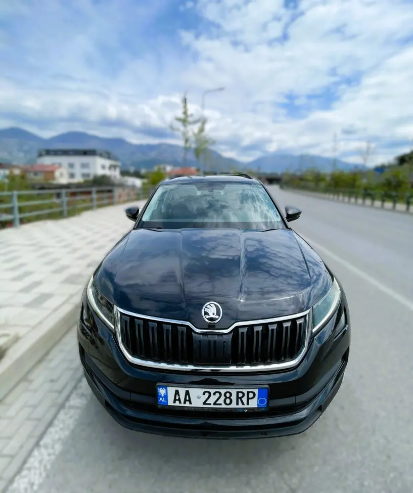Alquila un coche en Tirana Alquila un coche en Tirana