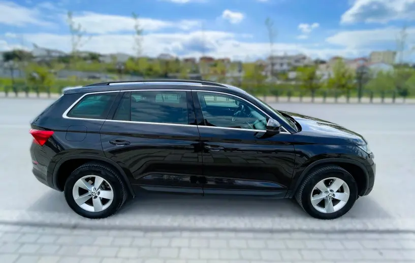 Alquila un coche en Tirana Alquila un coche en Tirana
