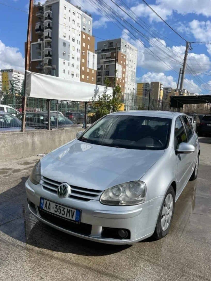 Rent a car in Tirana