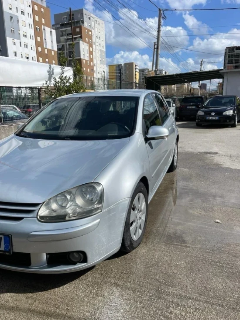 Rent a car in Tirana