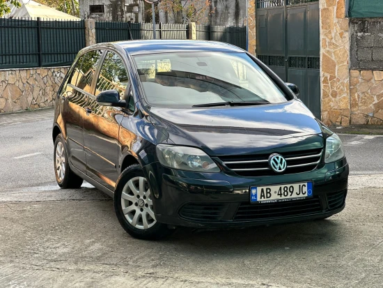 Rent a car in Tirana