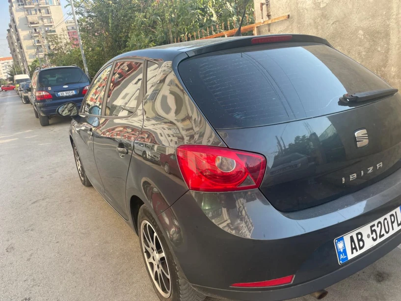 Rent a car in Tirana