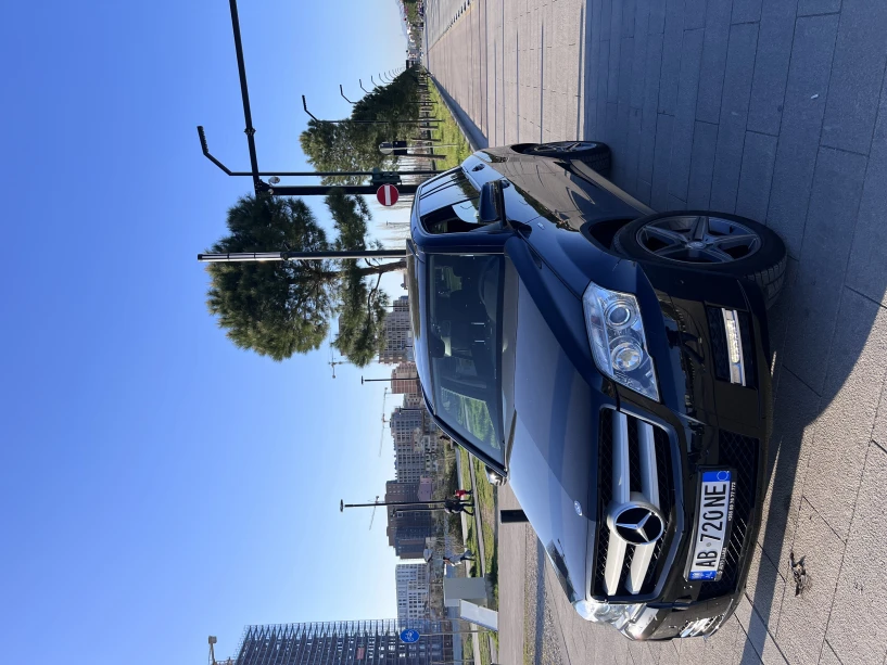 Rent a car in Tirana