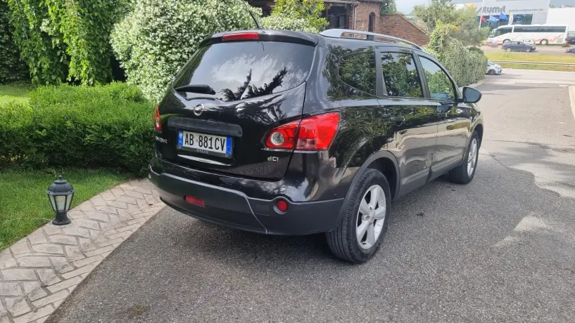 Wynajmij samochód w Tirana