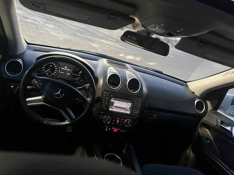 Louer une voiture à Tirana