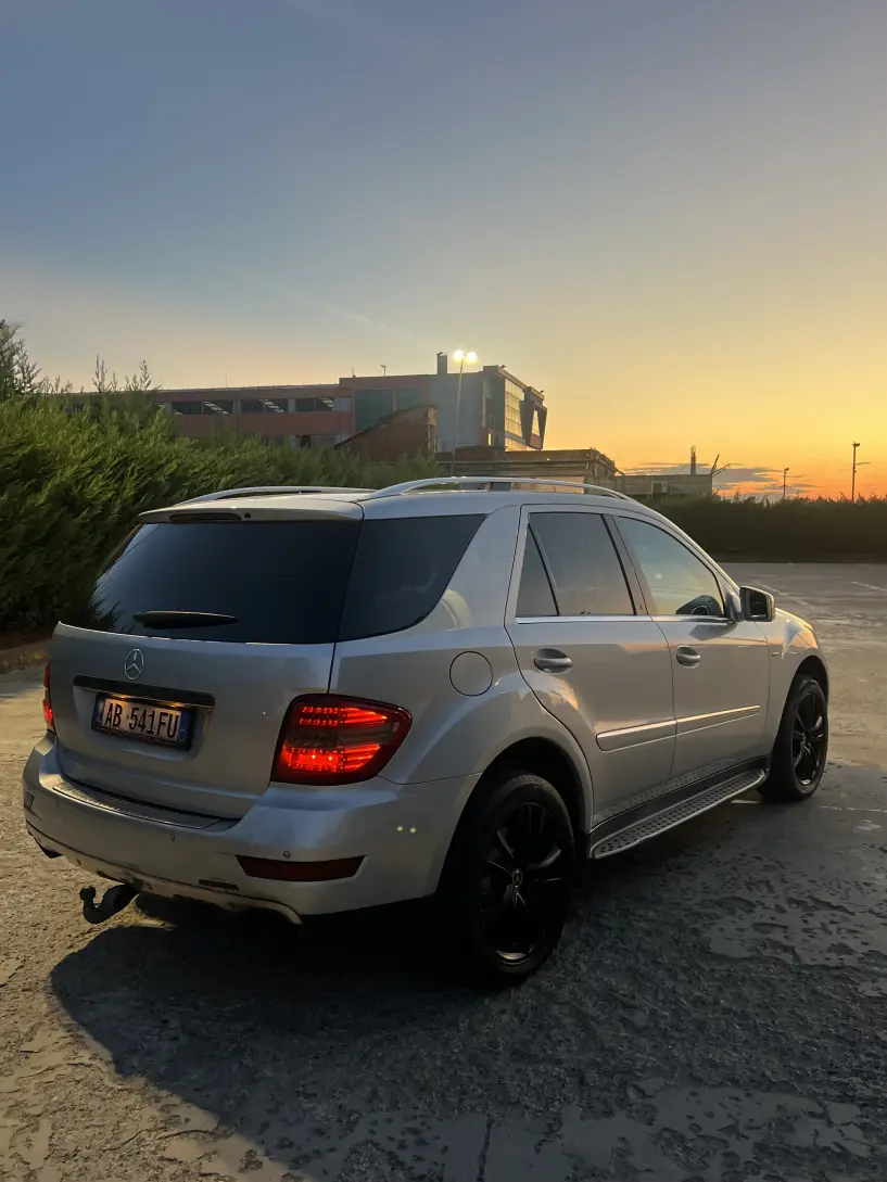 Louer une voiture à Tirana