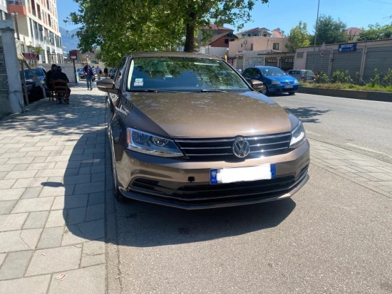 Rent a 2015 Volkswagen Jetta in Tirana