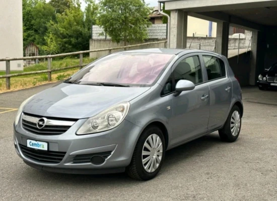 2010 Opel Corsa in Tirana mieten