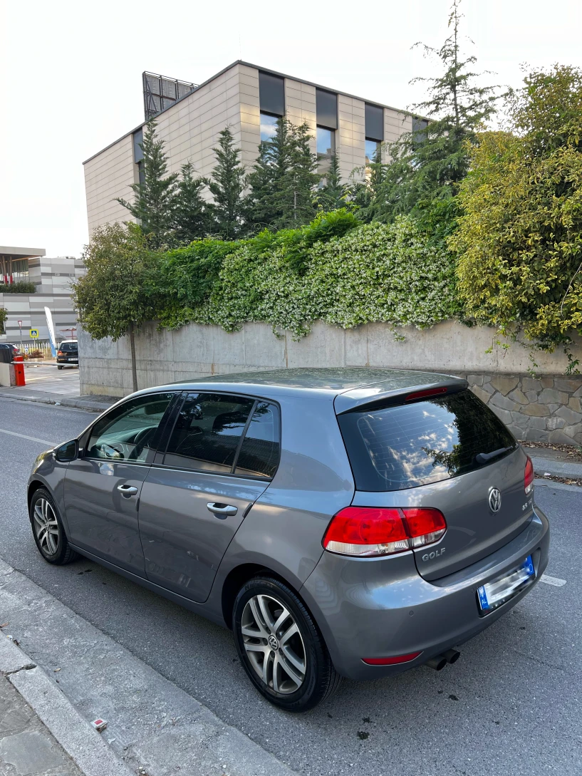 Louer une voiture à Tirana