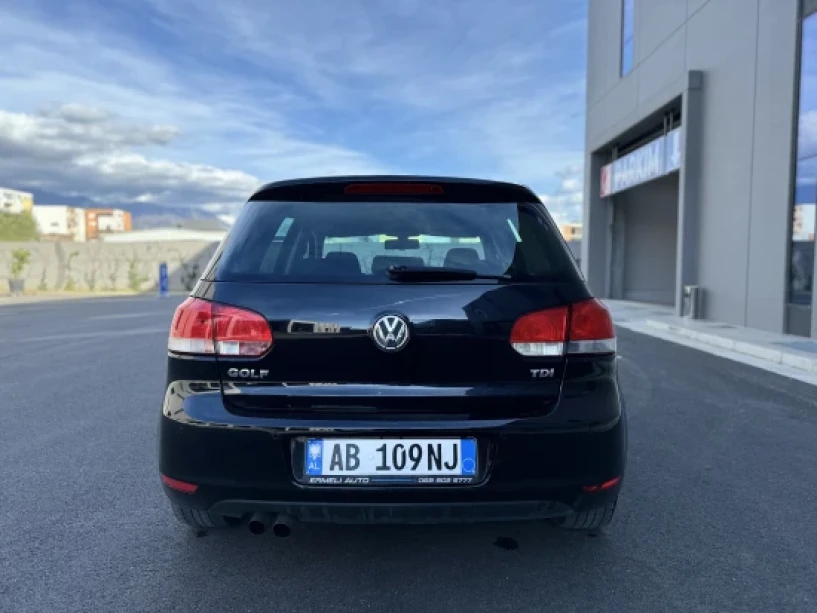 Rent a car in Tirana