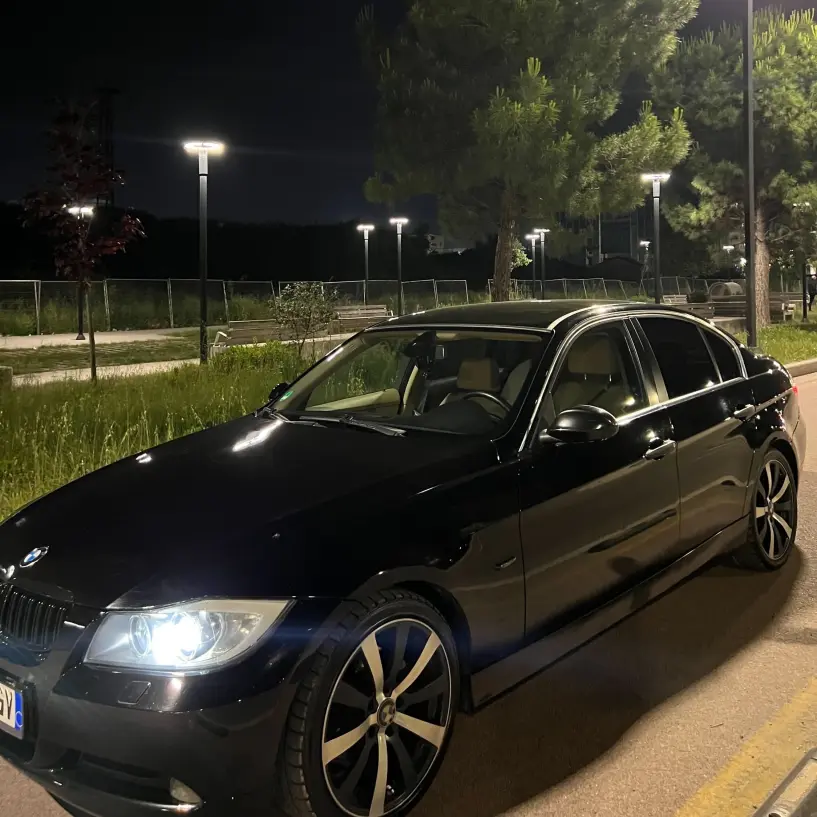Merrni me qira një makinë në Tirana Merrni me qira një makinë në Tirana
