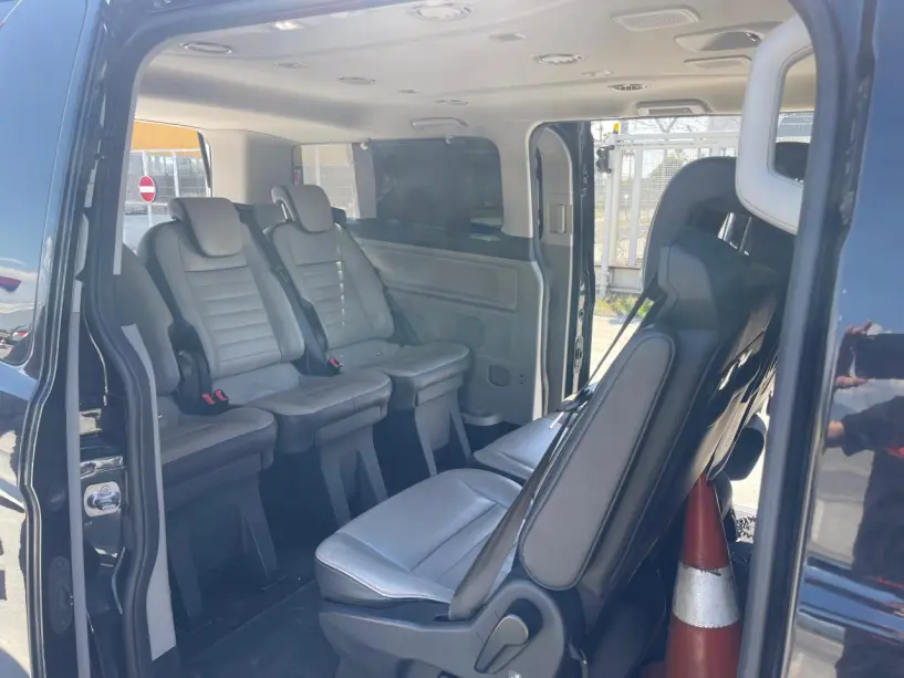 Merrni me qira një makinë në Tirana