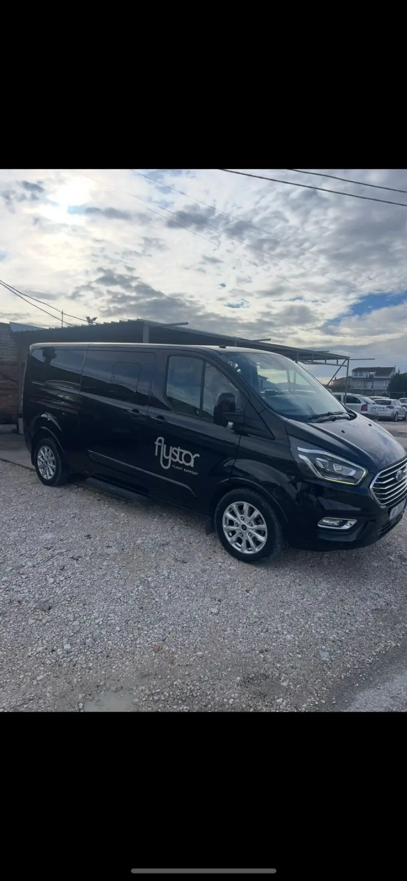 Merrni me qira një makinë në Tirana