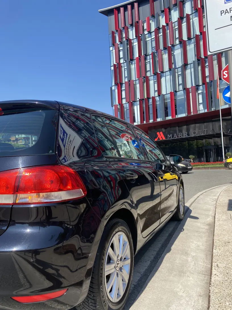 Louer une voiture à Tirana