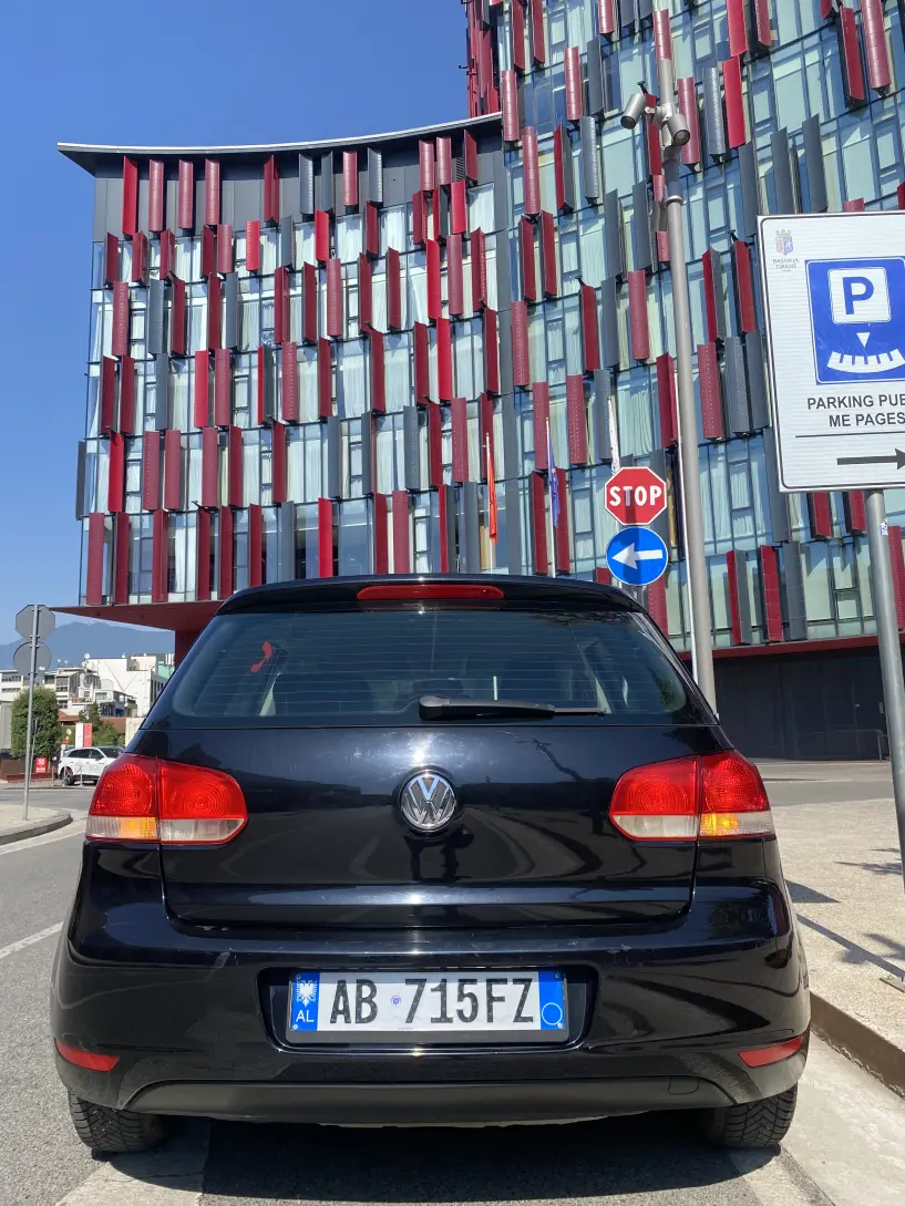 Louer une voiture à Tirana