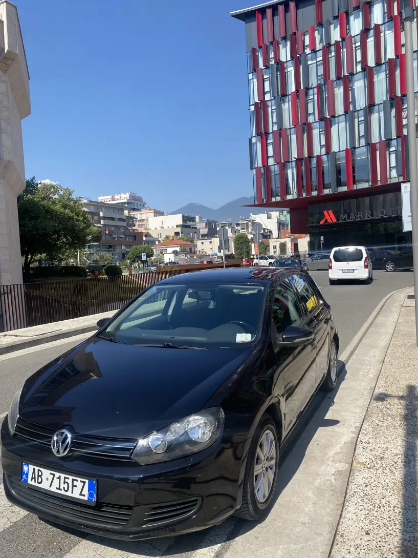 Louer une voiture à Tirana