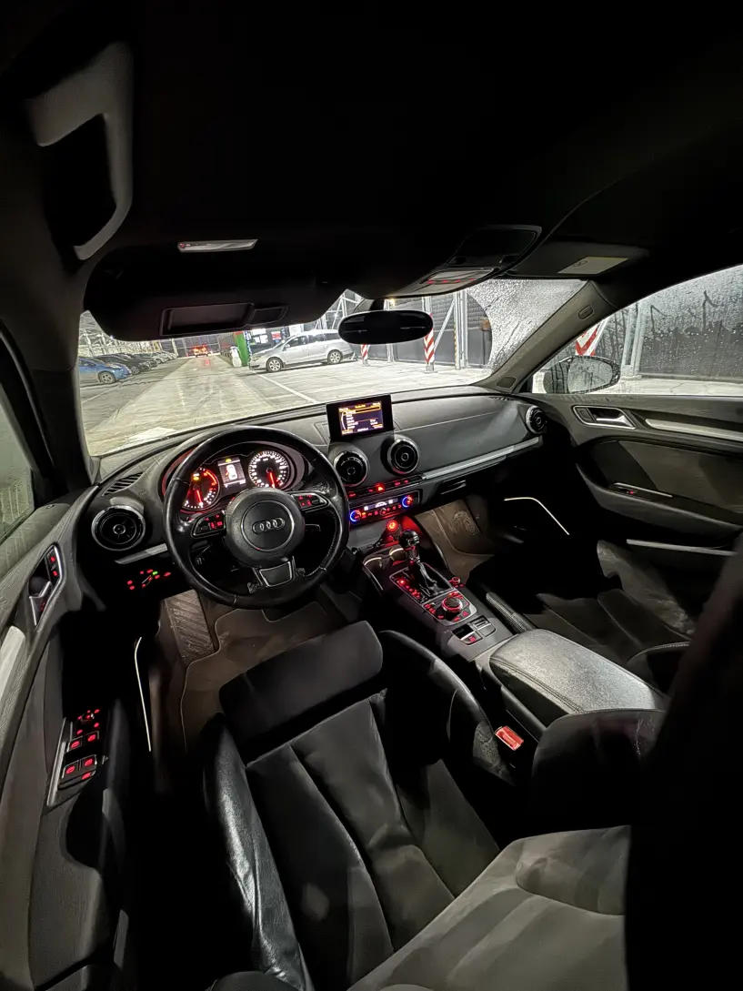 Noleggia un'auto a Tirana