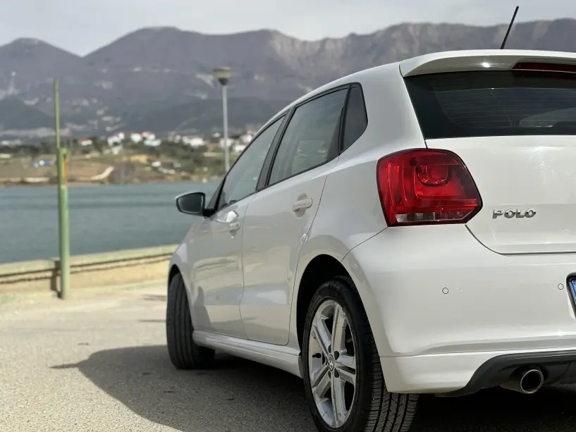 Alquila un coche en Tirana