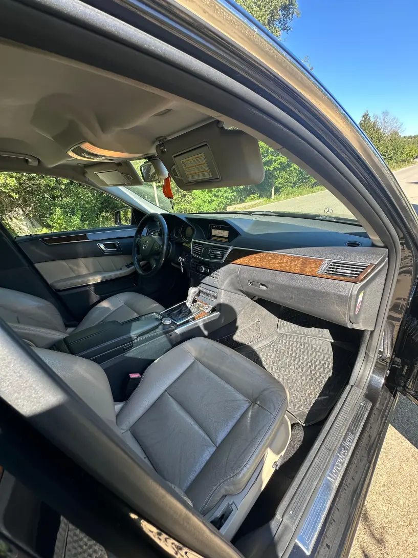 Merrni me qira një makinë në Sarandë